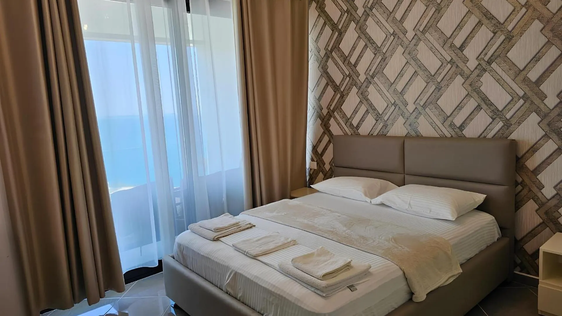 Sunset Apartment Vlore