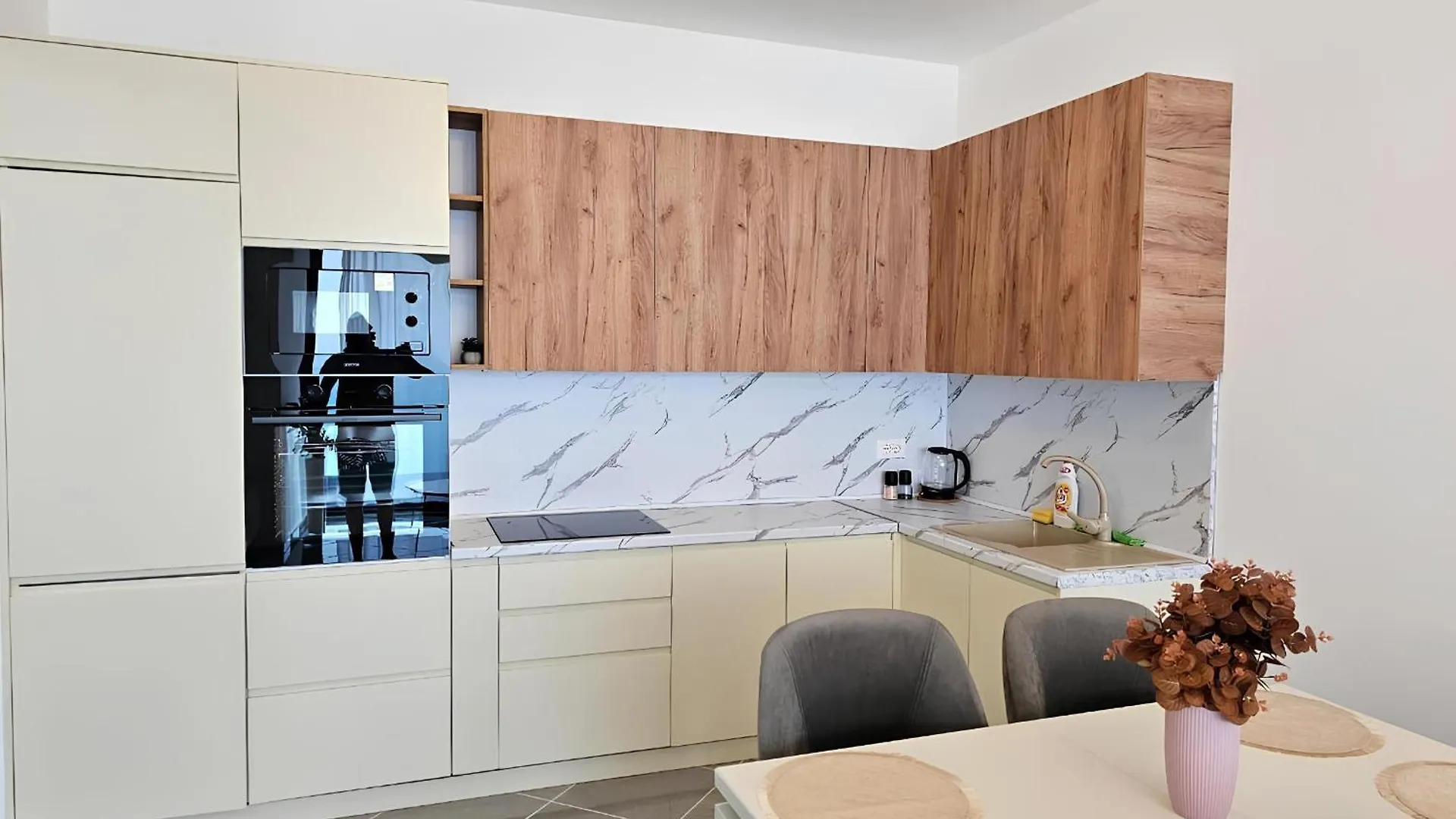 Sunset Apartment Vlore